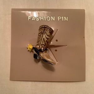 New vintage cowboy boot brooch